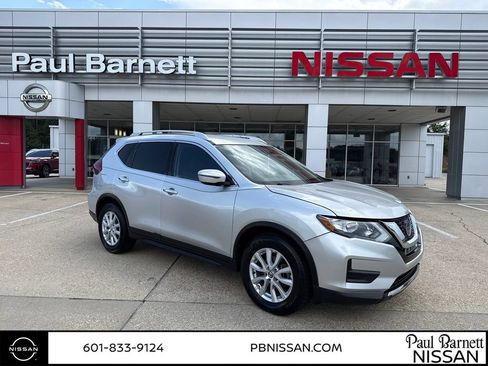 Used 2018 Nissan Rogue SV FWD image 1