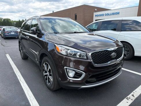 Used 2018 Kia Sorento EX AWD/4WD image 4