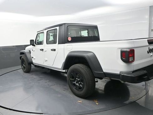 New 2026 Jeep Gladiator Sport AWD/4WD image 8
