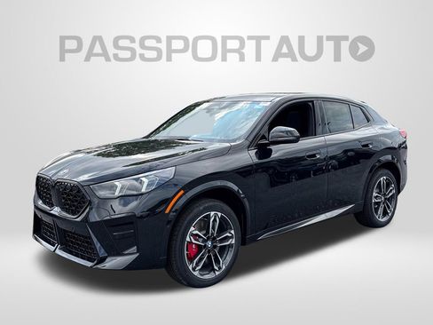 New 2026 BMW X2 xDrive28i w/ Technology Package AWD/4WD image 1