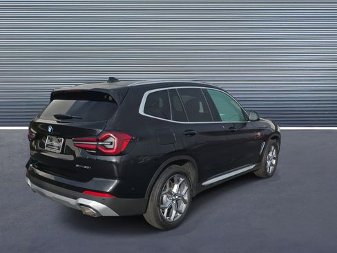 Used 2023 BMW X3 sDrive30i w/ Premium Package image 3