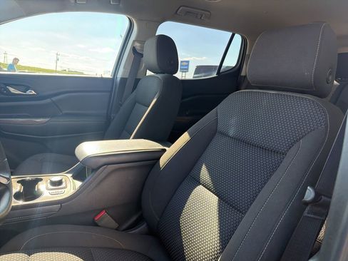 Used 2023 GMC Acadia SLE w/ Driver Convenience Package image 10