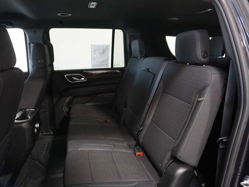Used 2024 GMC Yukon XL SLE image 14