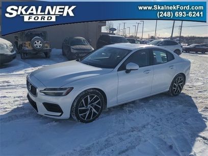 Used 2019 Volvo S60 T5 Momentum w/ Premium Package