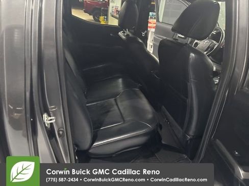 Used 2019 Toyota Tacoma TRD Off-Road image 34