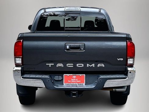 Used 2020 Toyota Tacoma SR5 image 6