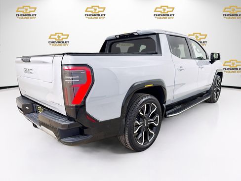 Used 2024 GMC Sierra EV Denali image 7