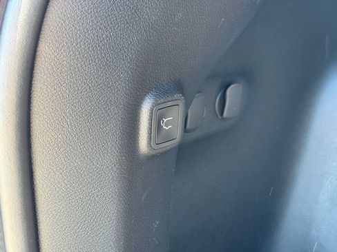 Used 2021 Jeep Cherokee Latitude Lux 80th Anniv w/ Quick Order Package 26U 80TH image 26