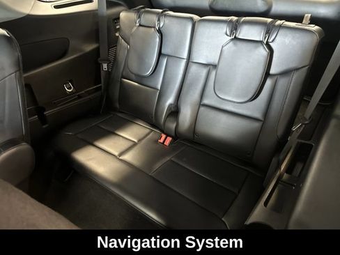 Used 2024 Ford Explorer Limited AWD/4WD image 7