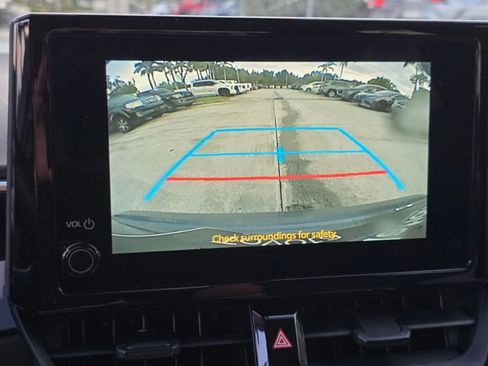 Used 2023 Toyota Corolla LE FWD image 17
