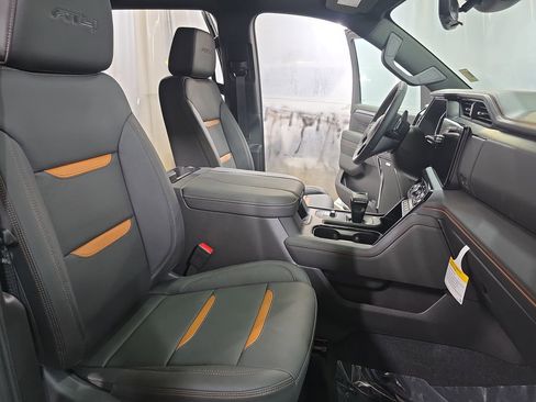 New 2026 GMC Sierra 1500 AT4 w/ AT4 Premium Package AWD/4WD image 10