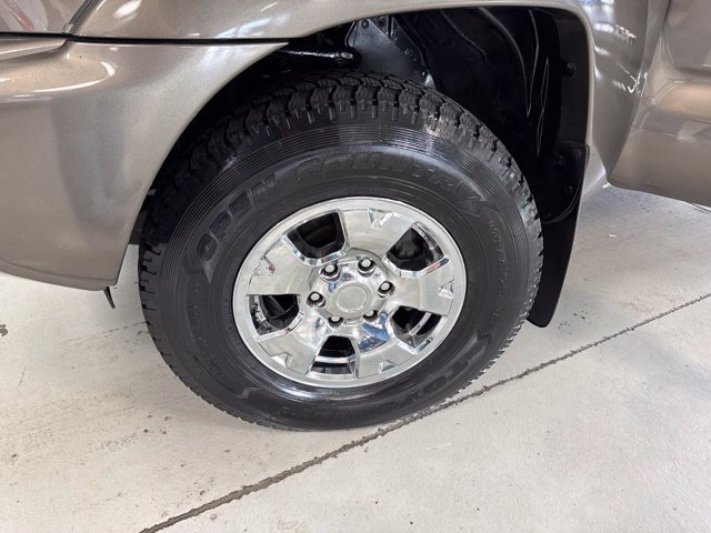 Used 2015 Toyota Tacoma 4x4 Access Cab V6 w/ SR5 Package image 38