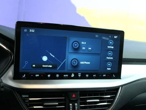 Used 2025 Ford Escape Platinum AWD/4WD image 18