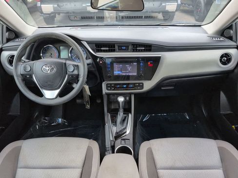 Used 2019 Toyota Corolla LE FWD image 14