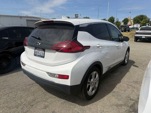Used 2018 Chevrolet Bolt LT FWD image 5