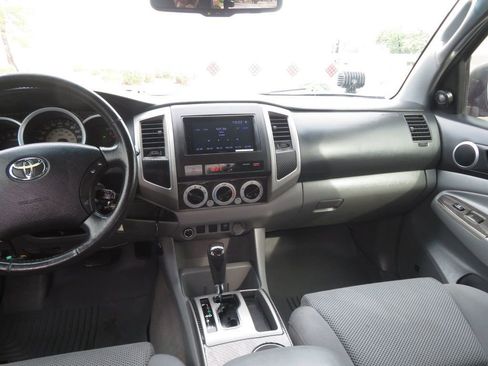 Used 2011 Toyota Tacoma PreRunner w/ TRD Off-Road Pkg w/JBL Audio image 40