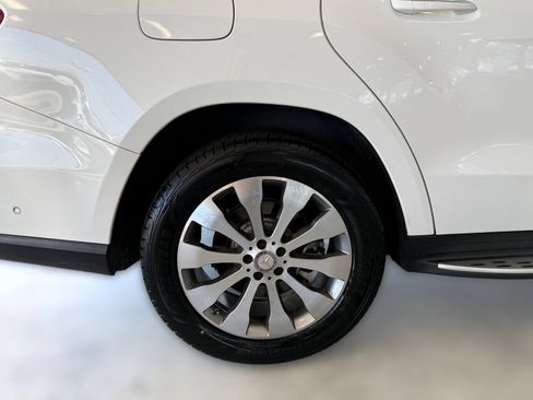 Used 2017 Mercedes-Benz GLS 450 4MATIC image 13