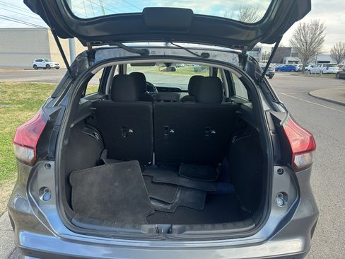 Used 2023 Nissan Kicks SV image 13