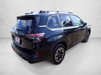 Used 2025 Subaru Forester Premium AWD/4WD video 4