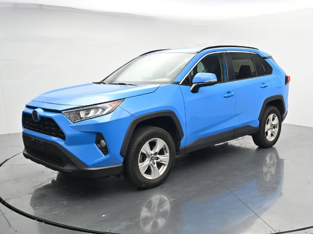 Used 2021 Toyota RAV4 XLE AWD/4WD image 4