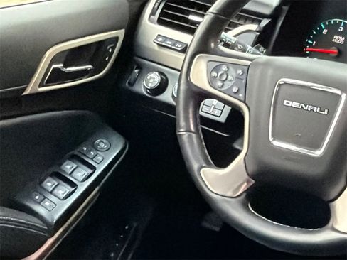 Used 2020 GMC Yukon XL Denali w/ Open Road Package image 27