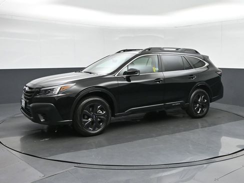 Used 2020 Subaru Outback Onyx Edition XT image 3