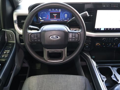 Used 2024 Ford F250 XLT w/ XLT Premium Package image 10