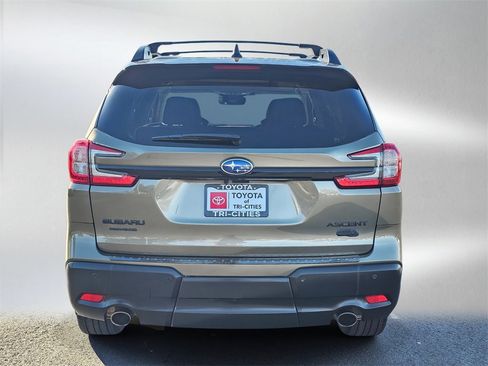 Used 2025 Subaru Ascent Onyx Edition image 4