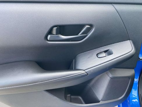 Used 2025 Nissan Sentra SV FWD image 13