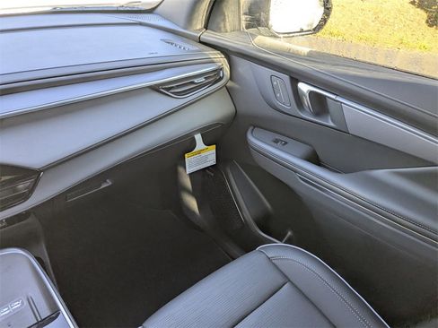 New 2026 Buick Enclave Sport Touring image 18