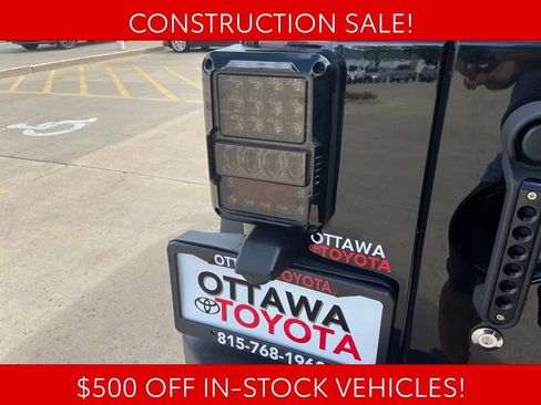 Used 2017 Jeep Wrangler Unlimited Sport w/ Quick Order Package 24S AWD/4WD image 19