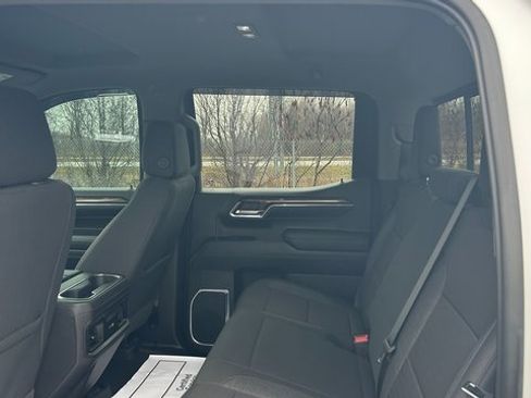 Certified 2024 Chevrolet Silverado 1500 LT Trail Boss w/ Convenience Package II image 32