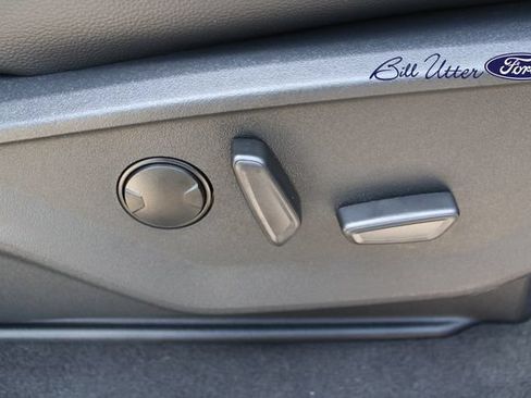 New 2026 Ford F250 Lariat w/ Black Appearance Package AWD/4WD image 8