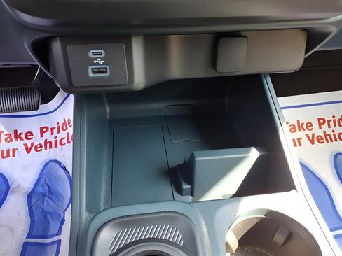 Used 2024 Ford Maverick XLT w/ Equipment Group 300A Standard image 12