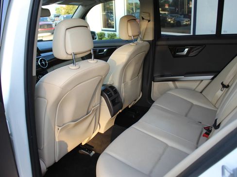 Used 2014 Mercedes-Benz GLK 350 2WD image 18