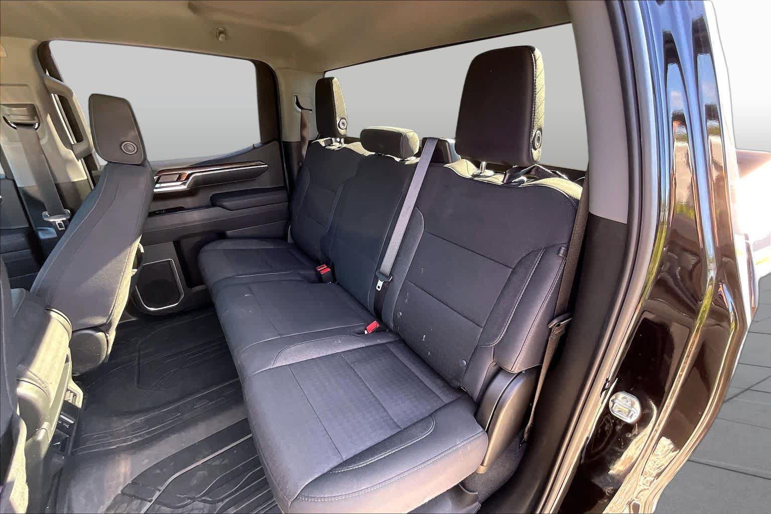 Used 2026 Chevrolet Silverado 1500 RST w/ RST Select Package RWD image 25