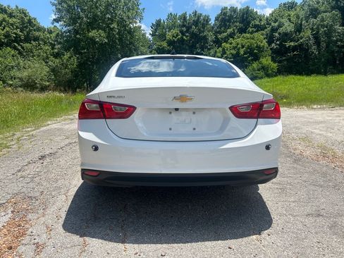 Used 2024 Chevrolet Malibu LS FWD image 4