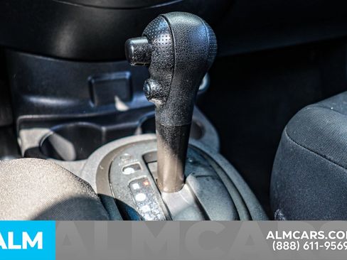 Used 2017 Nissan Versa S Plus image 36