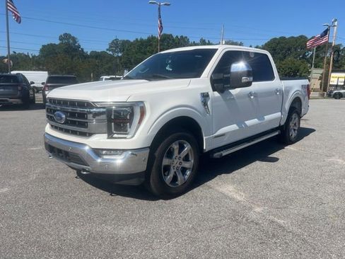 Used 2021 Ford F150 Lariat w/ Equipment Group 502A High AWD/4WD image 3
