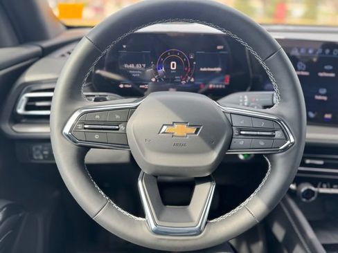 New 2026 Chevrolet Traverse LT w/ Driver Confidence Package AWD/4WD image 24