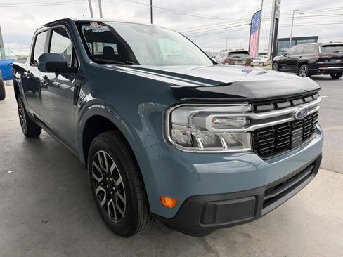 Used 2022 Ford Maverick Lariat w/ Lariat Luxury Package image 3