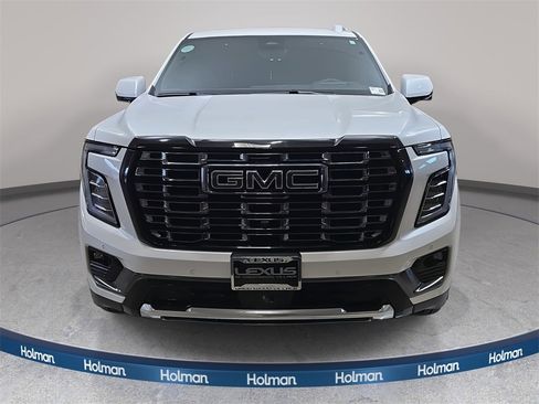 Used 2025 GMC Yukon XL Denali Ultimate image 3