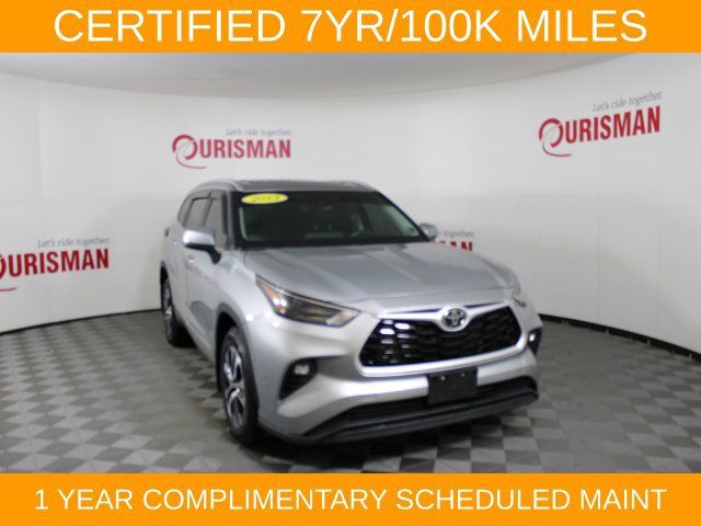 Used 2023 Toyota Highlander XLE AWD/4WD image 13