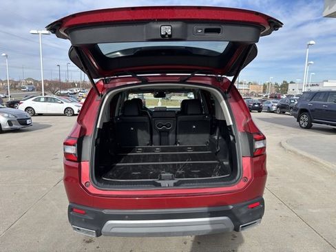 Certified 2025 Honda Pilot Touring image 31