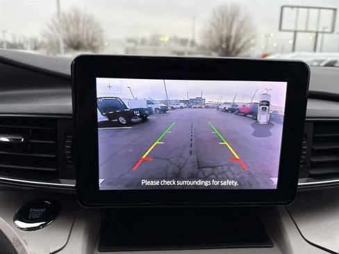 Used 2023 Ford Explorer XLT w/ Equipment Group 202A image 14