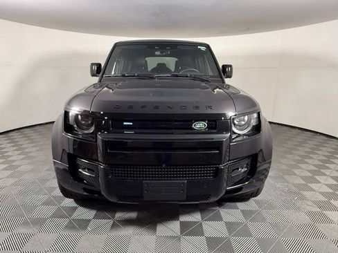 Used 2024 Land Rover Defender 110 X-Dynamic SE AWD/4WD image 10