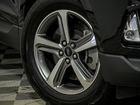 Used 2023 Ford Edge SEL w/ Convenience Package AWD/4WD image 3