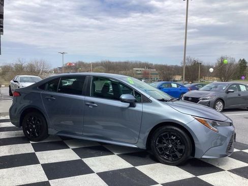 Used 2024 Toyota Corolla LE image 18