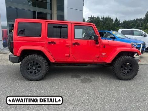 Used 2013 Jeep Wrangler Unlimited Sahara w/ Connectivity Group AWD/4WD image 1