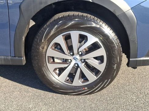 Used 2025 Subaru Outback Premium w/ Popular Package #1 image 8